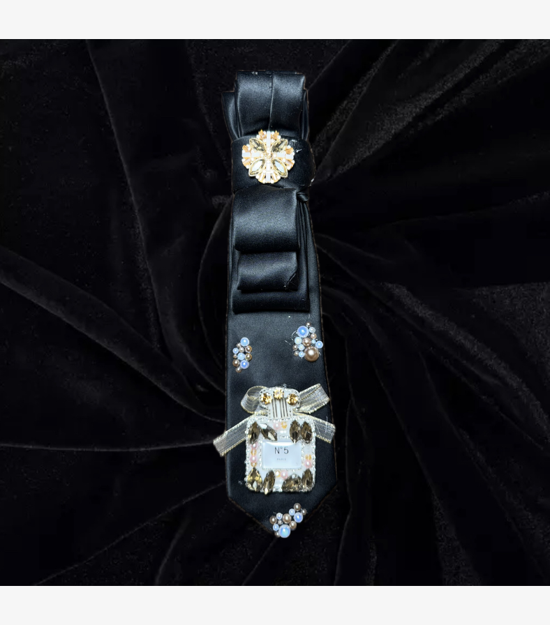Noir Icon Tie