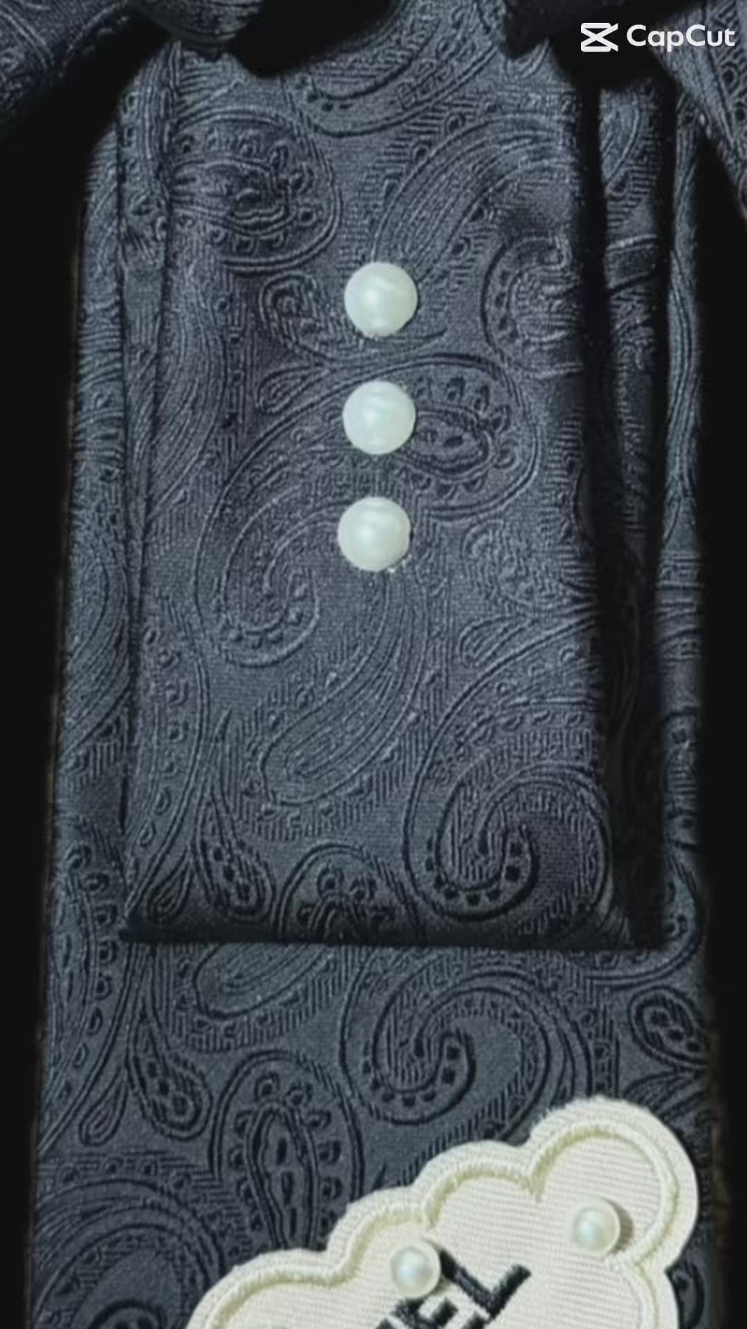 Parisian Chic Statement Tie